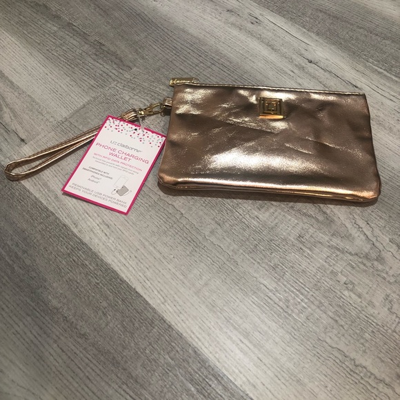 NWT LIZ CLAIBORNE Phone Charging Wallet - Picture 2 of 10